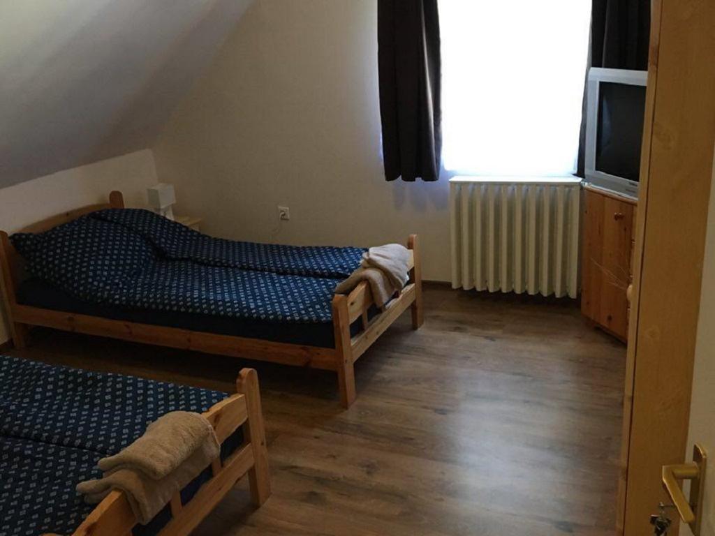 Fitt Maganszallashely Sásd Exterior foto